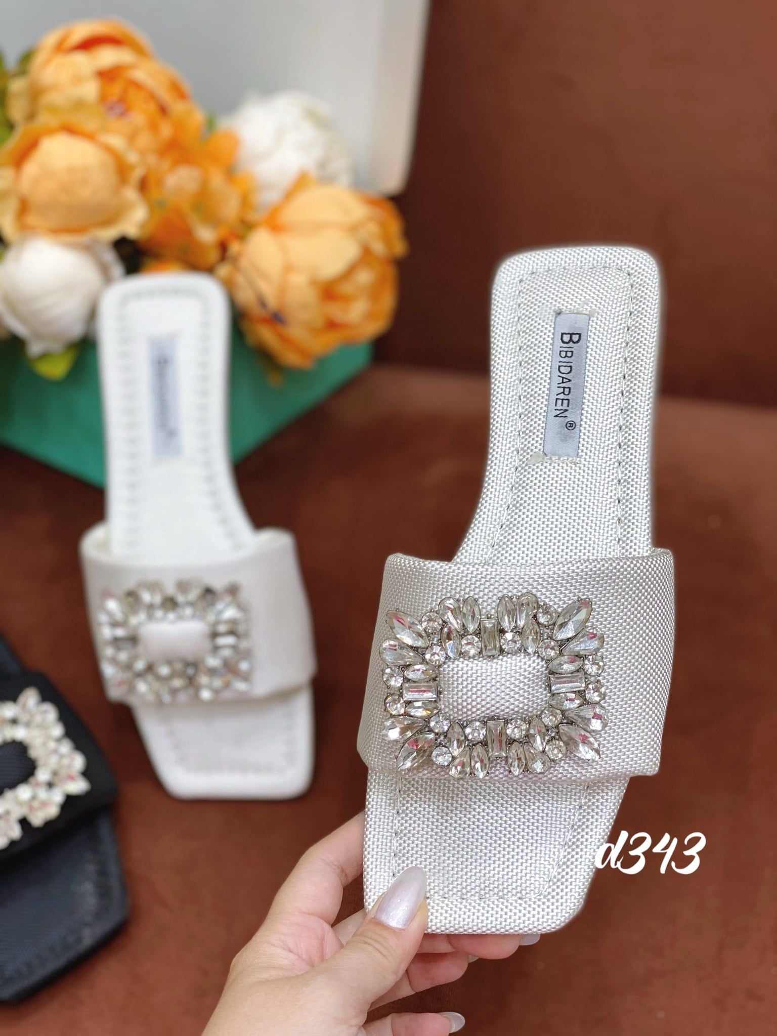 Dép bệt khoá đá sần D343