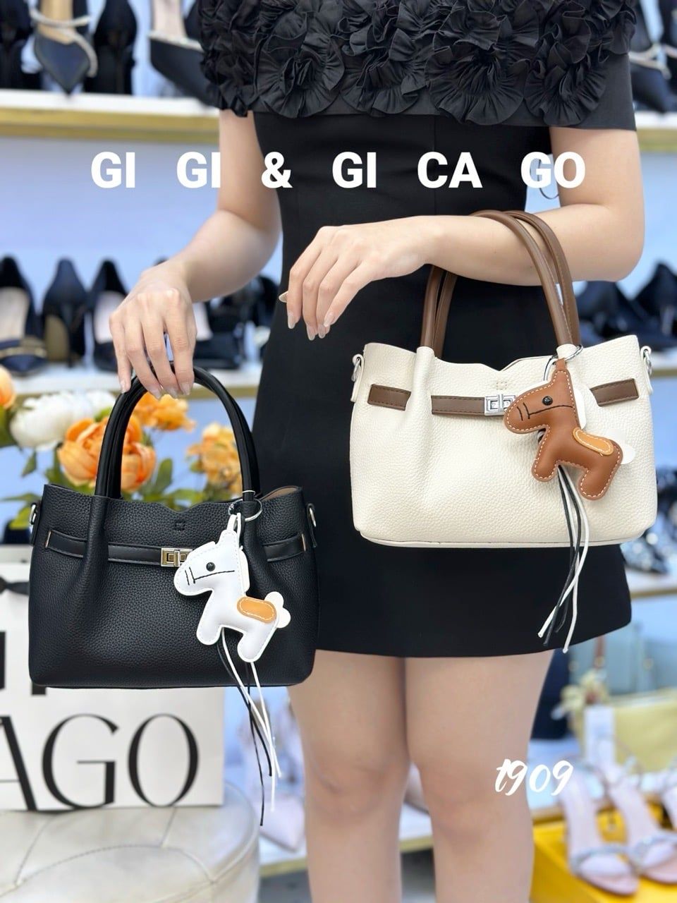 Túi quai dài charm ngựa T909