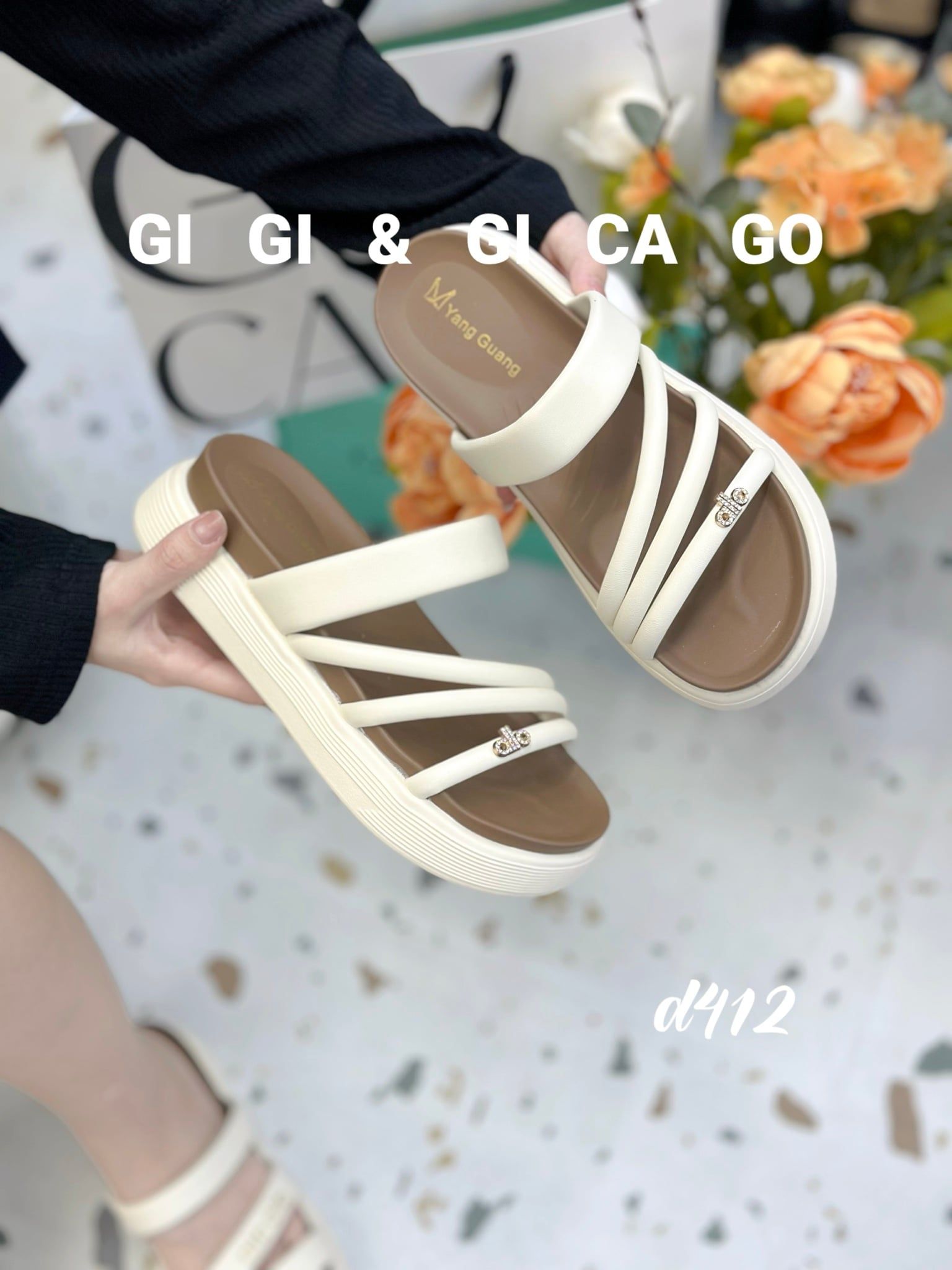Dép bánh mì dây alo charm D412