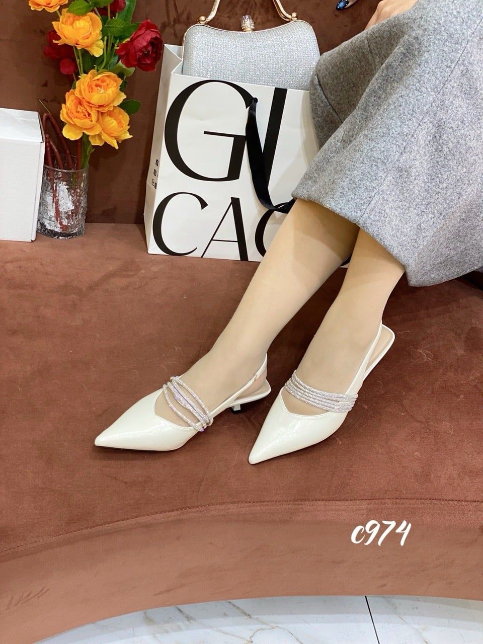 Giày cao gót mũi tròn nhọn hở gót C974