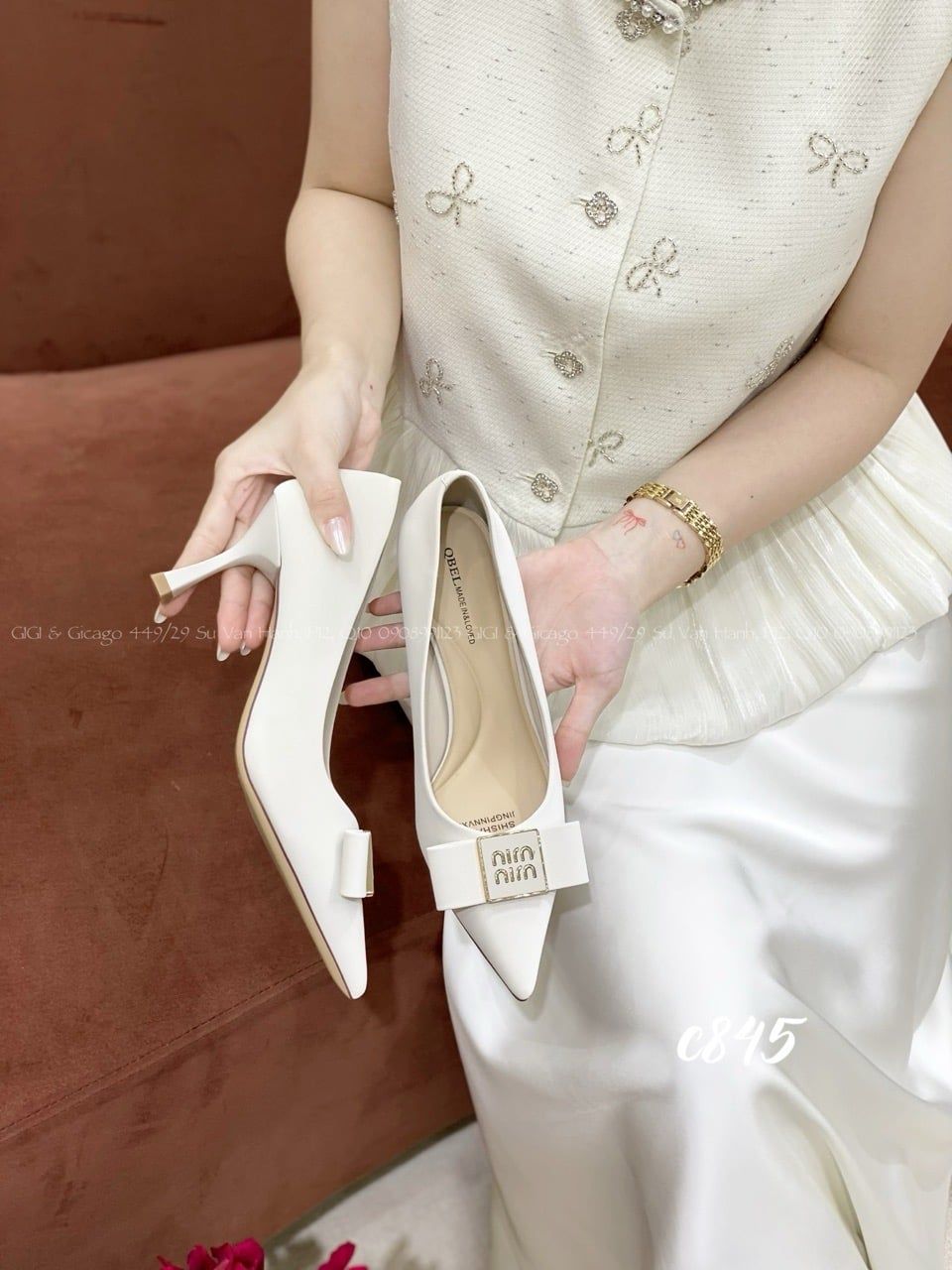 Cao gót nhọn khóa Min C845