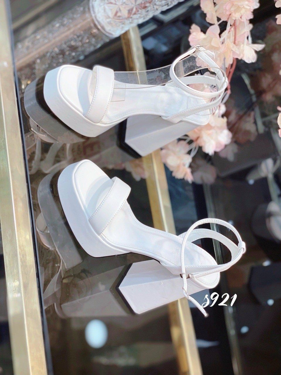 Sandal gót vuông trơn WD S921