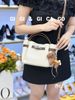 Túi quai ngắn charm ngựa T908