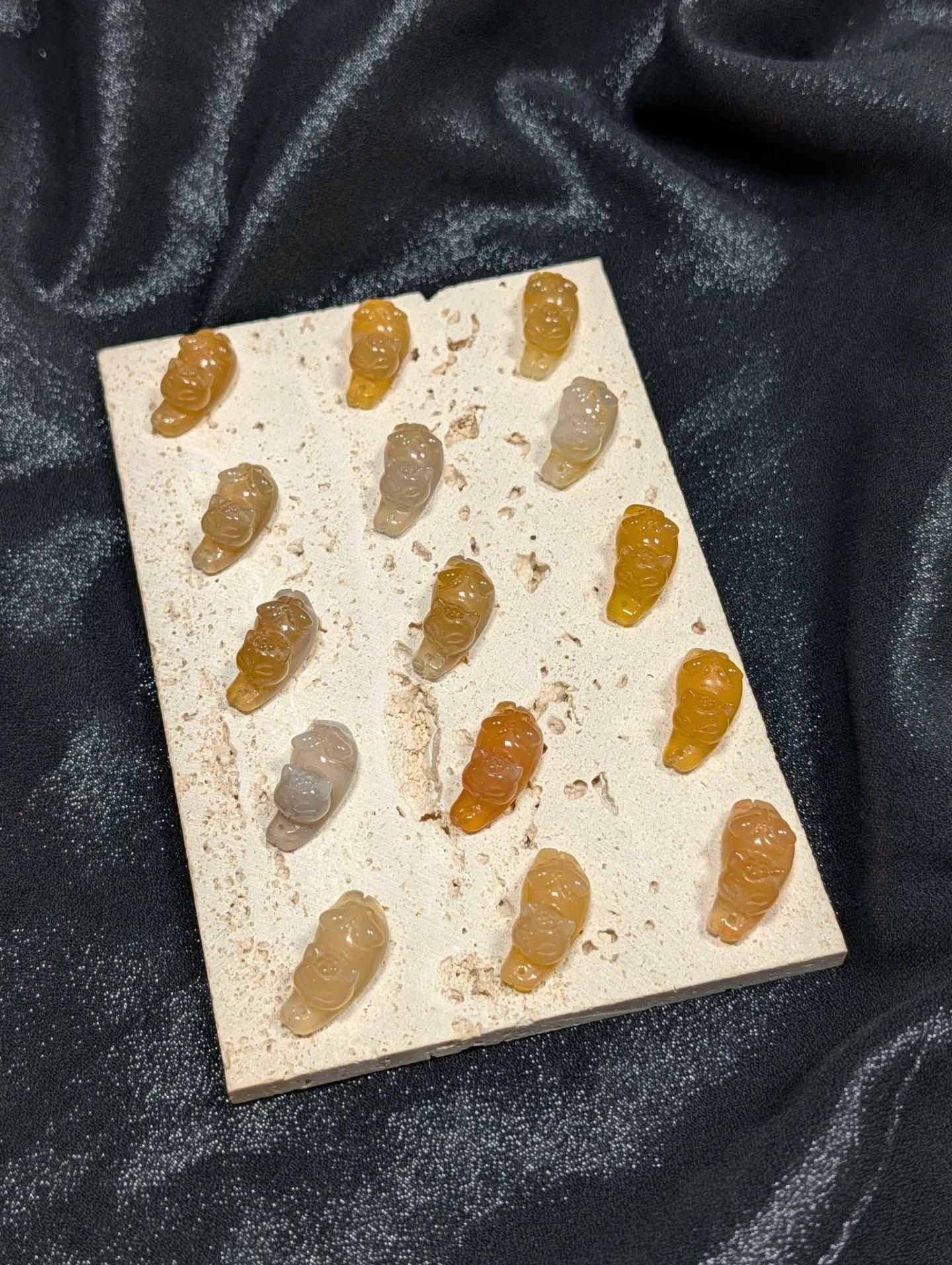  Charm Mèo Lười Mã Não (Agate) 