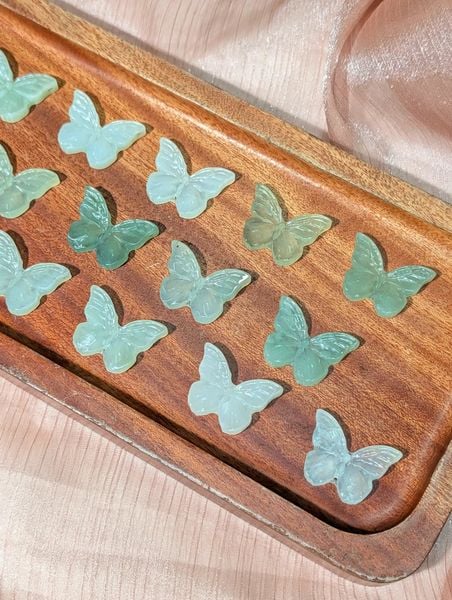  Bướm Ngọc Tụ Nham 