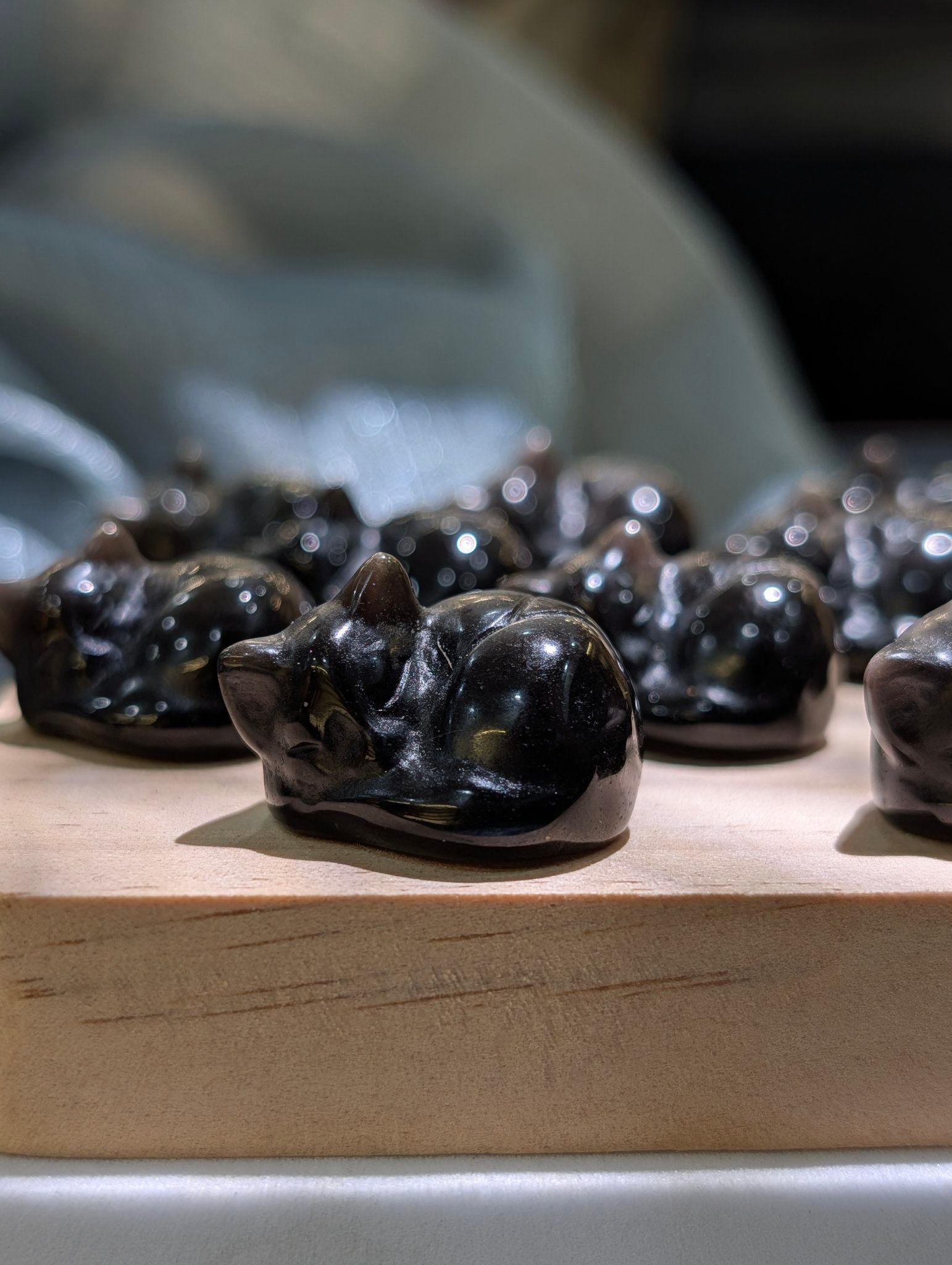  Mèo Silver Obsidian - Mèo Đá thủy tinh núi lửa 