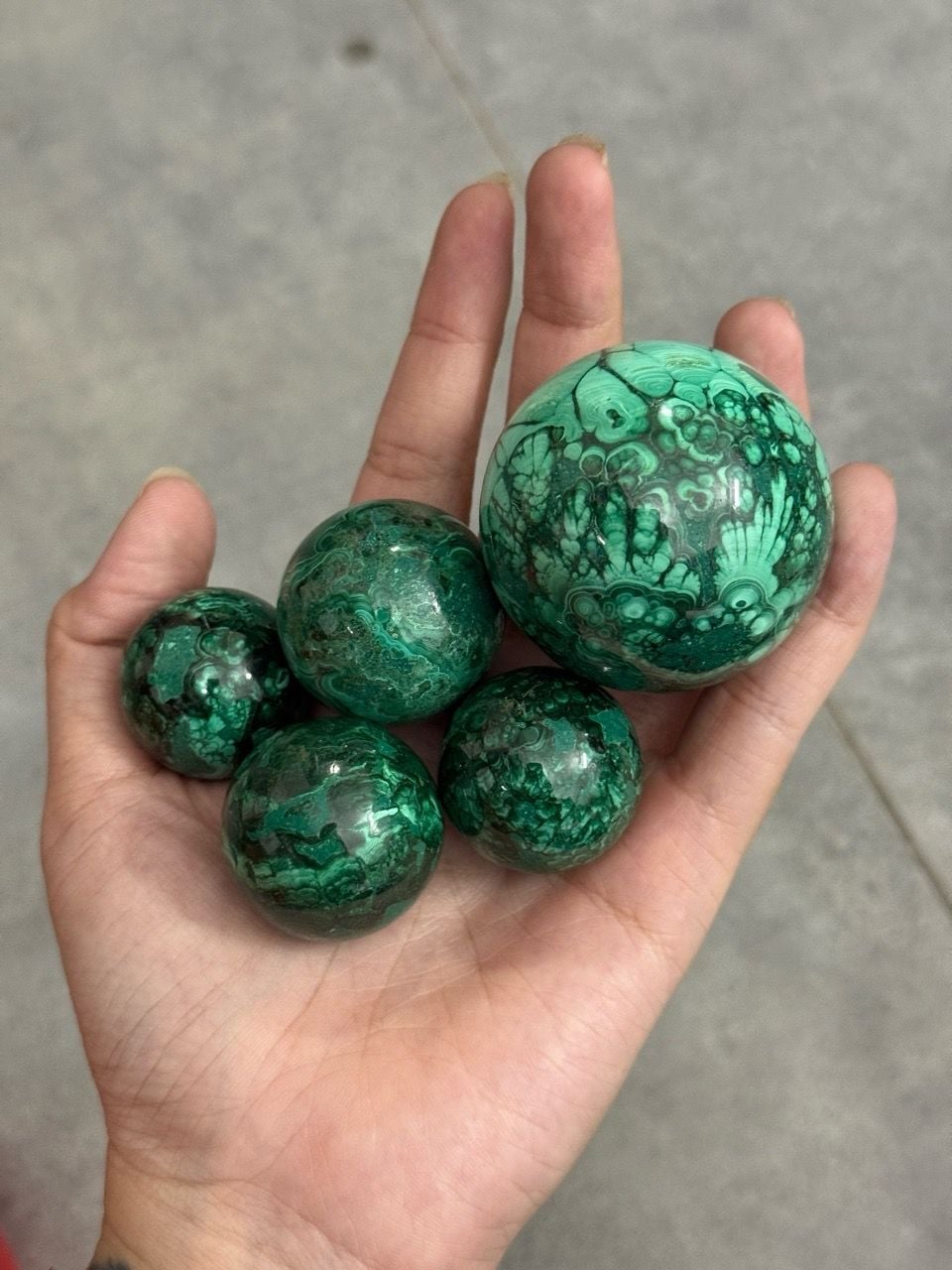  Cầu đá Malachite (Gr) Cầu đá Lông Công - TẶNG ĐẾ NHỎ 