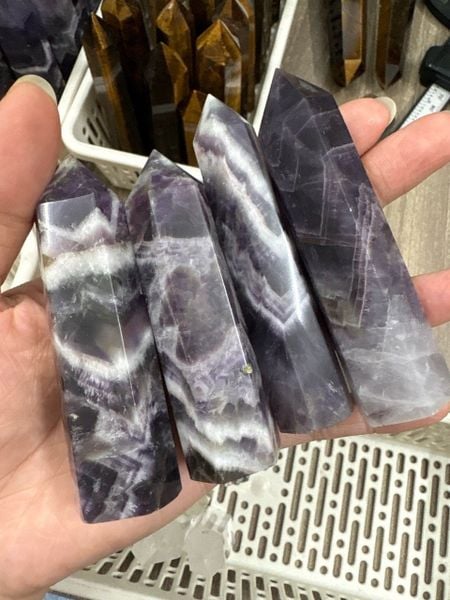  Trụ Dream Amethyst Chevron (gr) Thạch anh Tím vân 