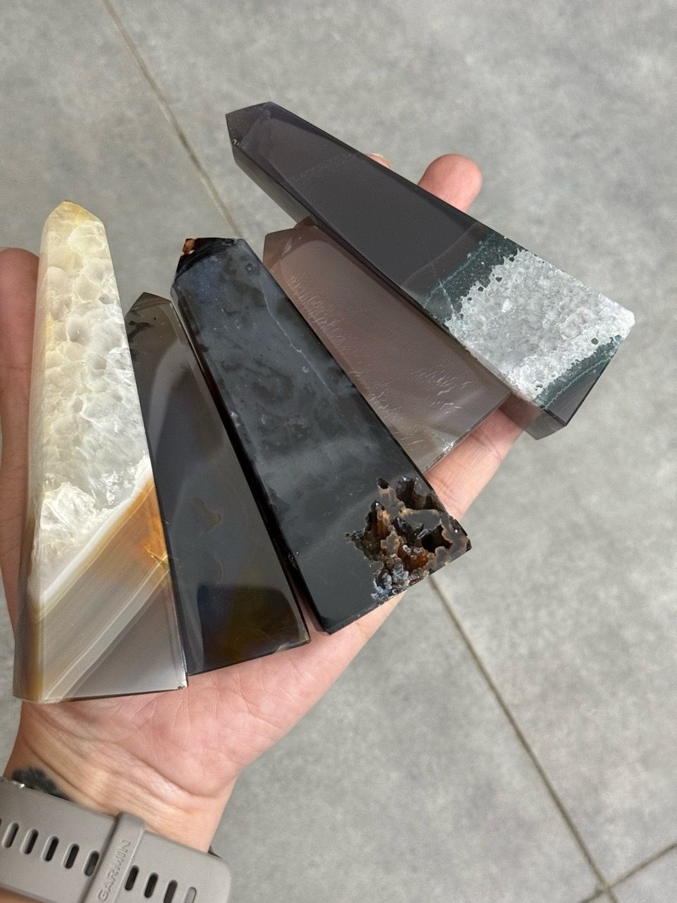  Trụ đá Agate (Gr) Trụ đá Mã Não 