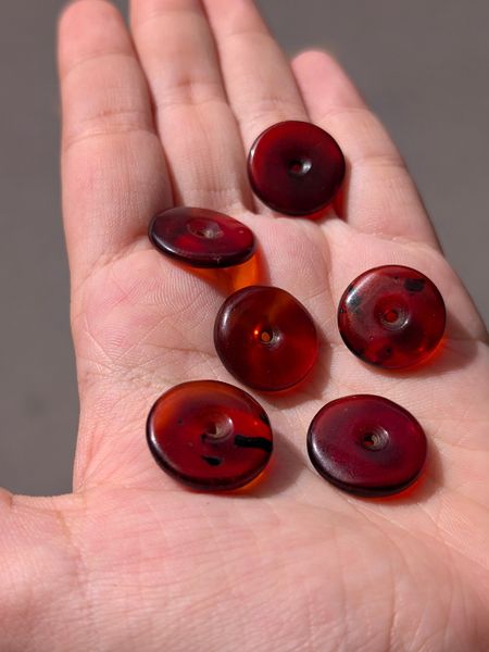  Đồng Điếu Hổ Phách Huyết Amber 1.7cm 