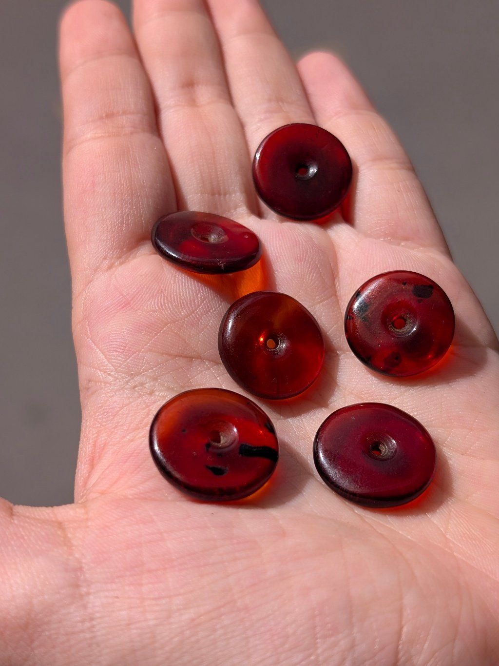  Đồng Điếu Hổ Phách Huyết Amber 1.7cm 