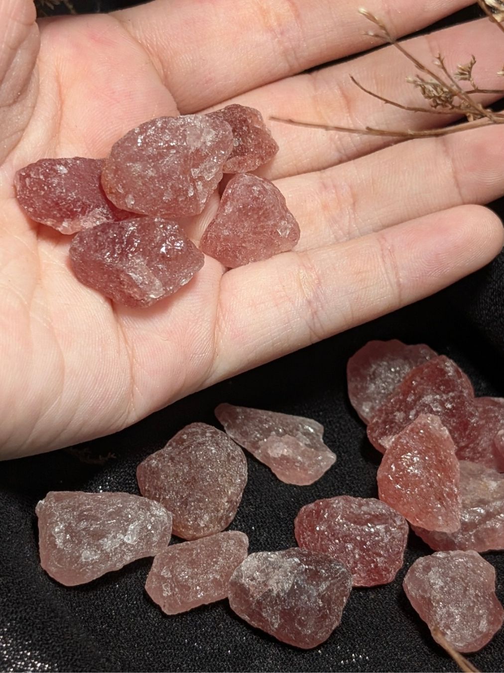  Đá thô Red Strawberry, Thạch Anh Dâu Đỏ size mini handmade 