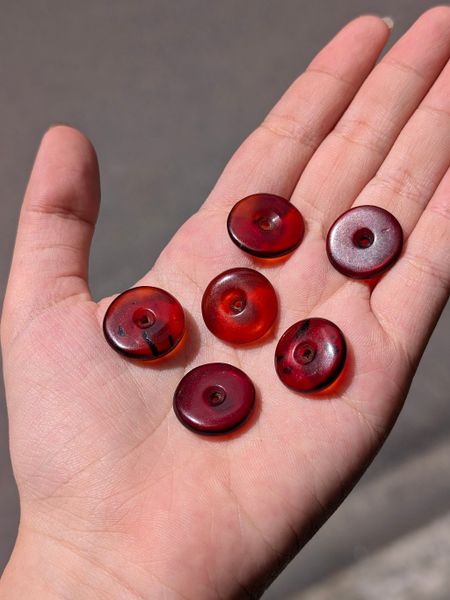  Đồng Điếu Hổ Phách Huyết Amber 1.7cm 