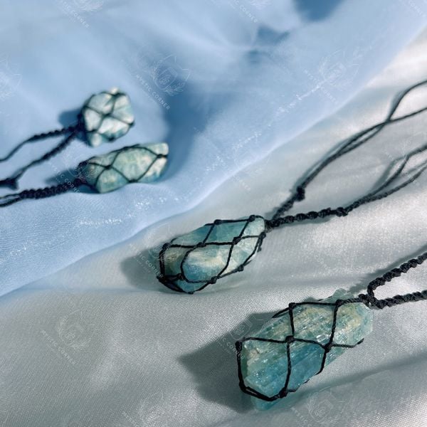  Vòng cổ, vòng tay đan macrame đá thô Aquamarine, dây chuyền đá phong thuỷ hỗ trợ sự tự tin, giao tiếp, luân xa 5 
