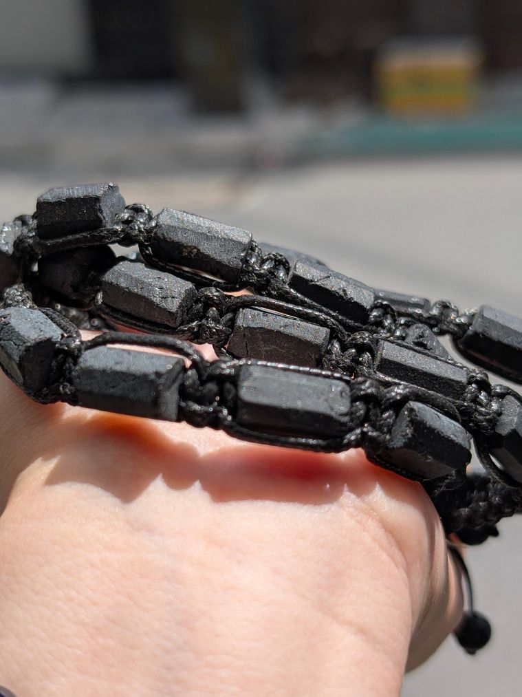  Vòng Tay Black Tourmaline Macrame 