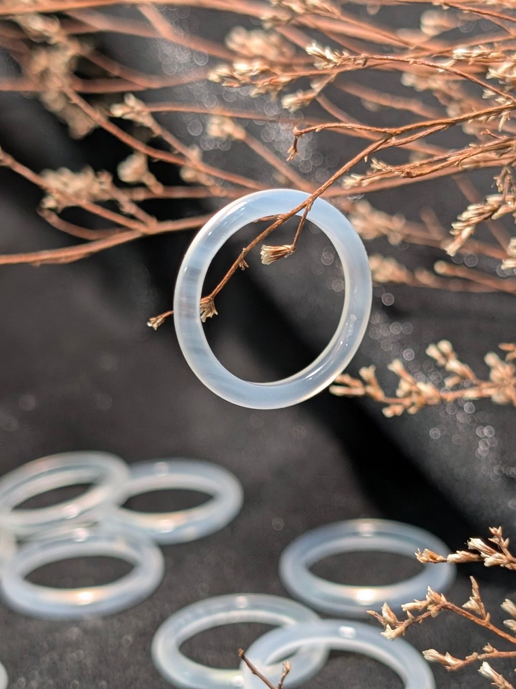  Nhẫn Bạch Nguyệt Quang - Mã Não Trắng 