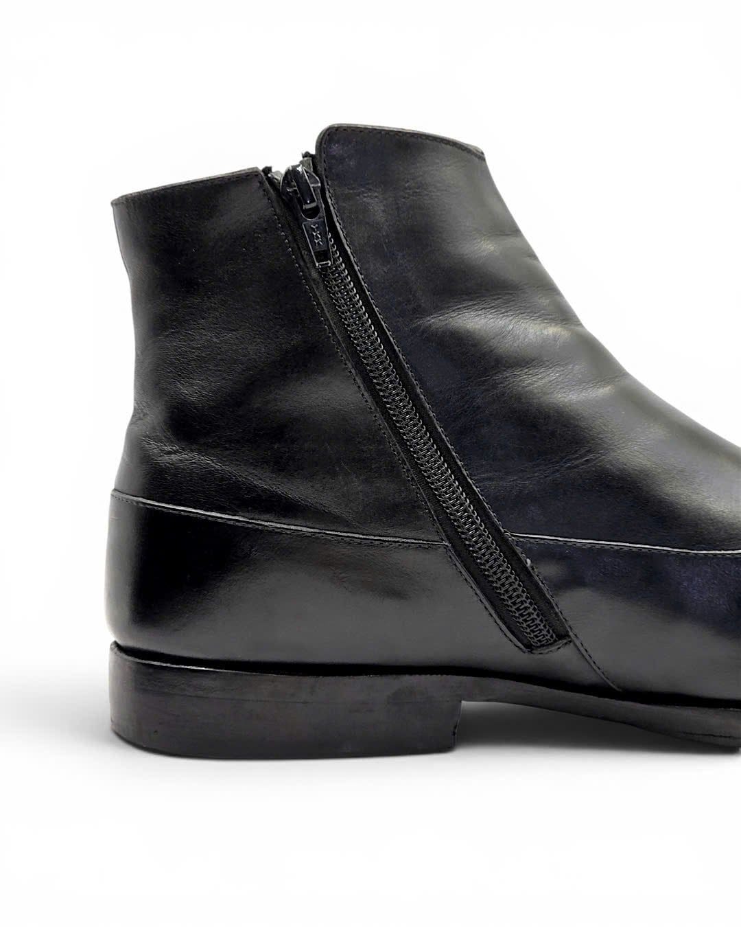 |SIZE 43| JOHN FLUEVOG TWIN TURBINE 1611 FIRST AVENUE BLACK CLASSY SPAT ZIPPER BOOT Z43-8491 