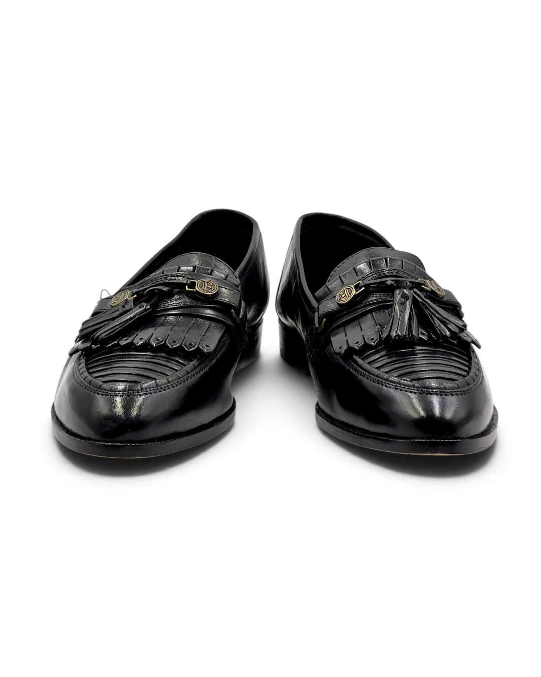  |SIZE 39| GIORGIO BRUTINI 824-6054 BLACK KILTIE APRON TASSEL LOAFER AY39-8596 