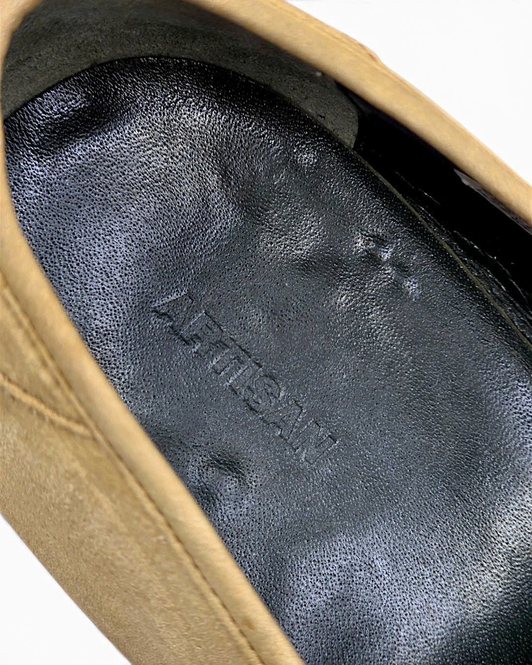  |SIZE 42| ARTISAN 1212 ORAN100 BEIGE SUEDE HORSEBIT LOAFER AY42-8601 