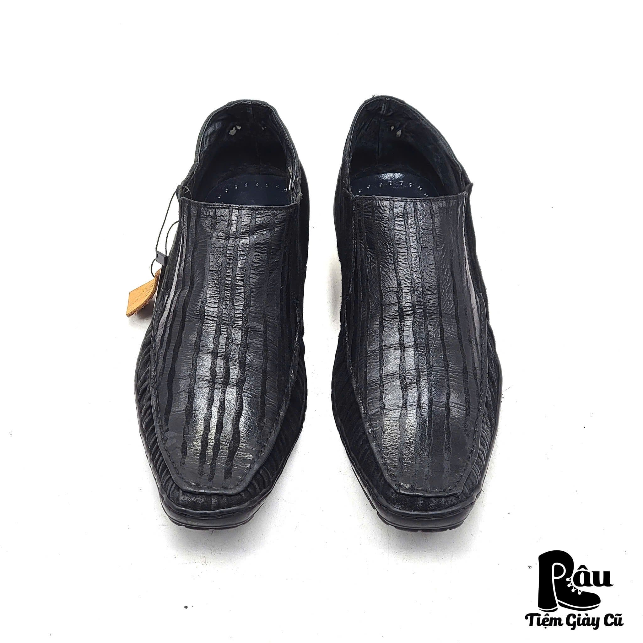  |SIZE 40| BLACK LEATHER SLIP-ON SHOES AU40-7692 