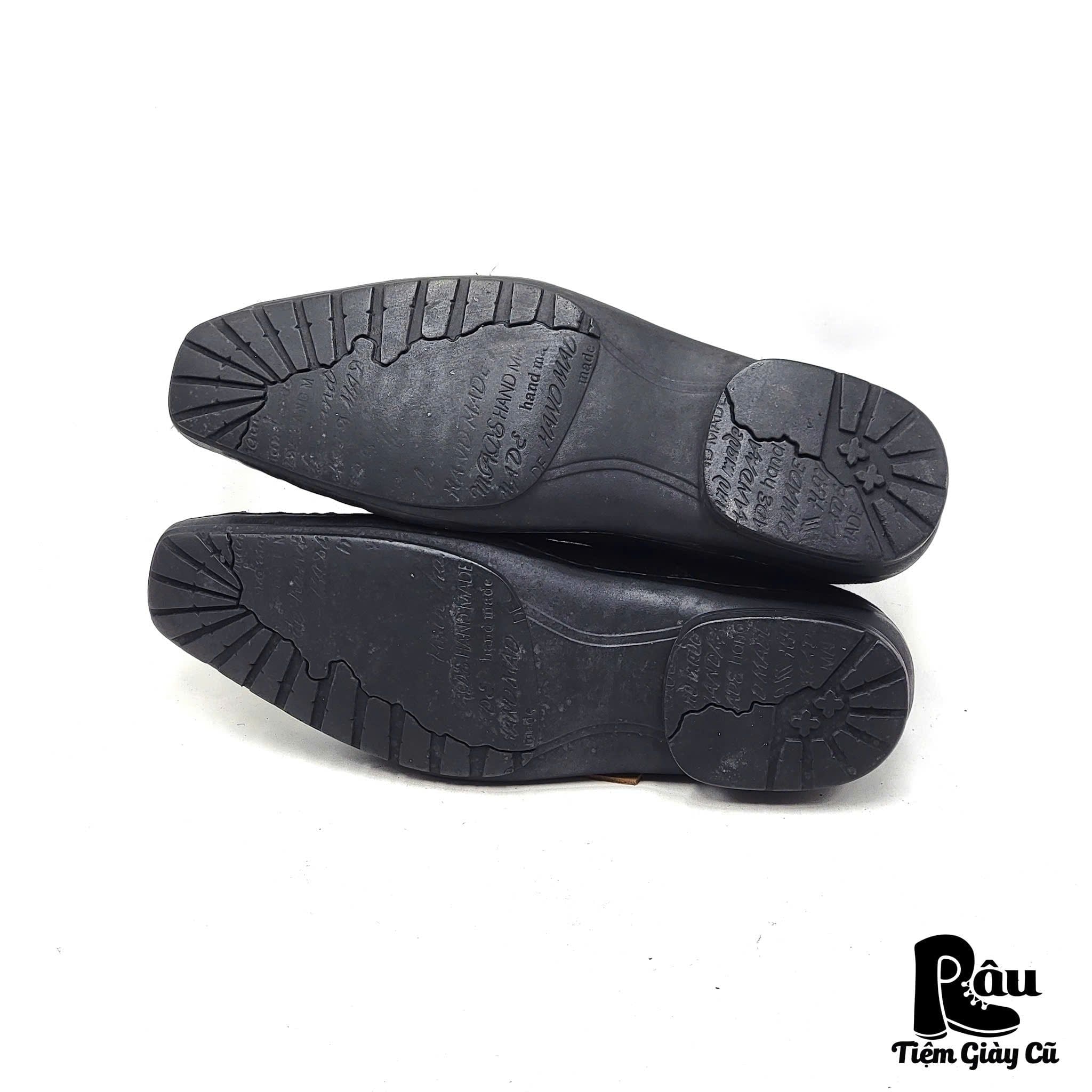  |SIZE 40| BLACK LEATHER SLIP-ON SHOES AU40-7692 