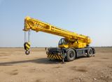 Cẩu lốp bánh béo 45 tấn Kobelco RK450 đời 1990 Nhật Bãi