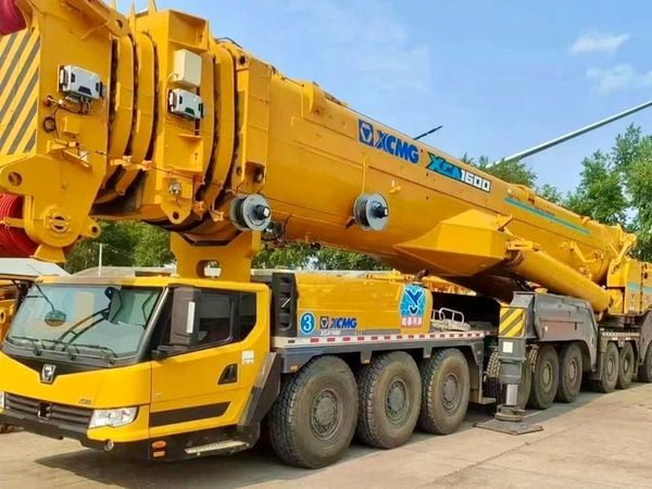 Cẩu 1600 tấn phục vụ điện gió