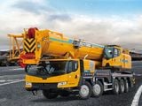 Xe cẩu lốp 130 tấn