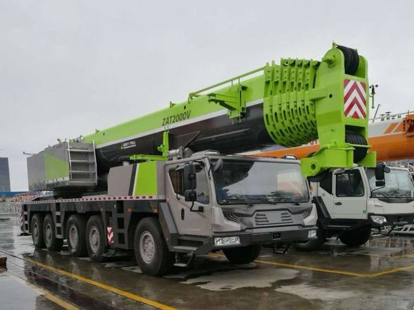 Cẩu Lốp 200 Tấn Zoomlion ZAT2000
