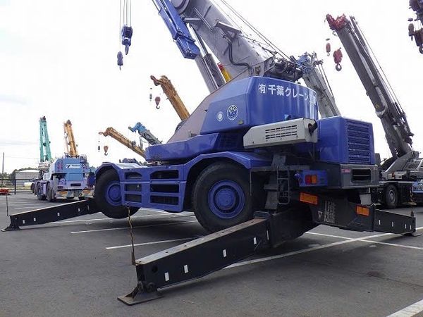 Cẩu lốp 50 tấn Tadano GR500N-1 Nhật bãi
