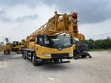 Xe cẩu bánh lốp 25 tấn TQ