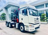 Đầu kéo FAW J6P gắn cẩu gập Sany Palfinger SPK18500 8 tấn
