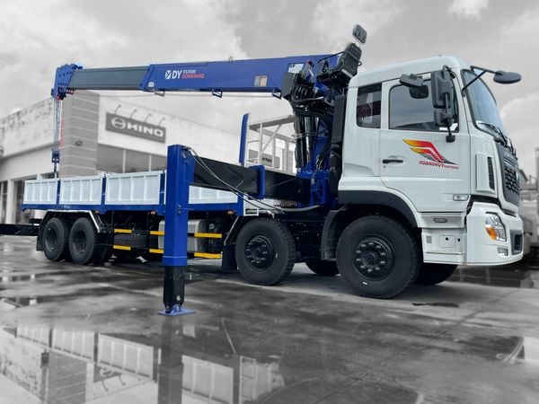 Dongfeng gắn cẩu Dongyang Ss3506 15 tấn