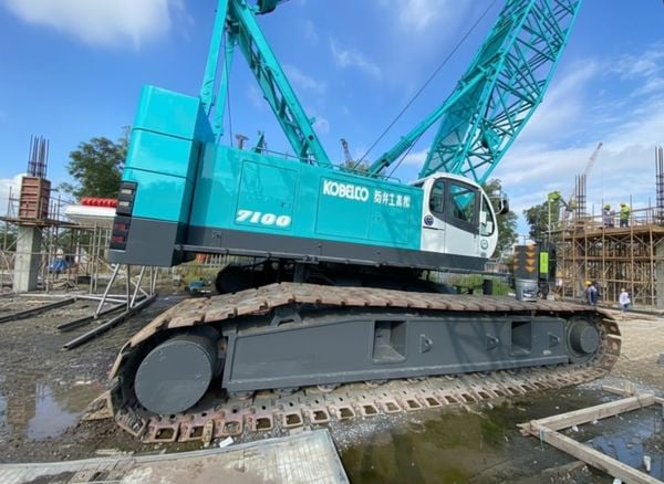 Bán Cẩu 50 tấn cũ Kobelco 7100