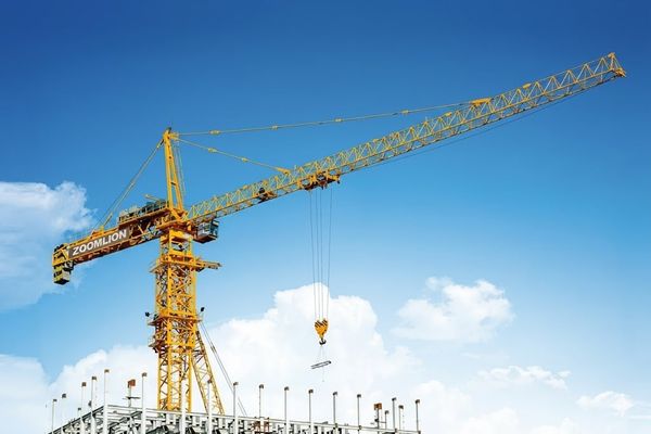 Cẩu Tháp Cũ Zoomlion D800-42 – 42 Tấn, Đầu Cần 80m