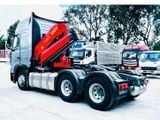 Đầu kéo gắn cẩu Palfinger