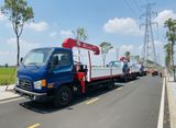 Ngoại thất Xe Cẩu Tự Hành 3 Tấn Unic