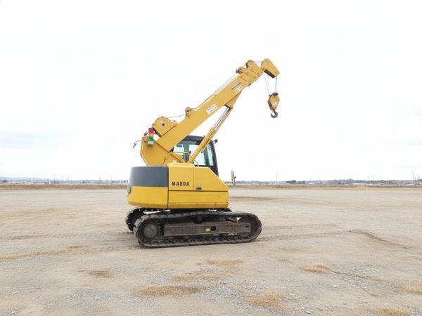 Maeda LC785 – cẩu bánh xích mini 4,9 tấn đời 2009 giá rẻ tiêu chuẩn CE