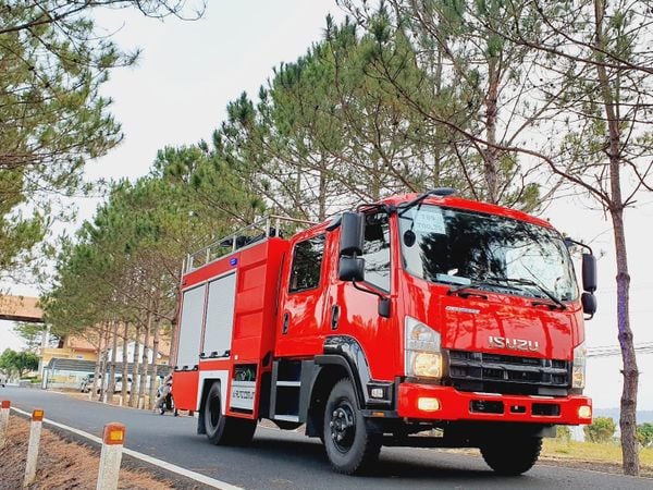 xe chữa cháy Isuzu 4,2 khối