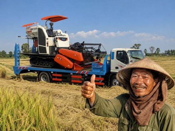 Xe nâng đầu chở máy 7 tấn JAC