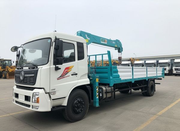 Xe Tải Dongfeng Gắn Cẩu Hyundai HLC5014 thùng dài 8.6m