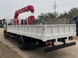 Xe tải gắn cẩu 3 tấn Isuzu NQR URV375 5 đoạn cần