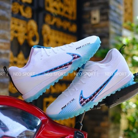  Giày Bóng Đá Cỏ Nhân Tạo Mercurial Vapor 15 Pro Airzoom Bo Thun Trắng Logo Tím Đế Xanh Da TF 