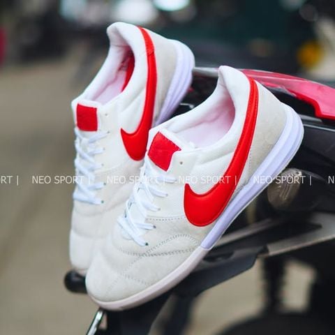  Giày Đá Banh Futsal Tiempo Sala Premier Trắng Xám Logo Đỏ IC 