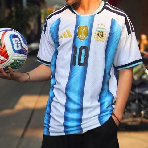  Bộ Quần Áo Bóng Đá Thái Lan - Đội Tuyển Argentina Sân Nhà 26/27 Sọc Trắng Xanh Da bản PLAYER + In xịn 