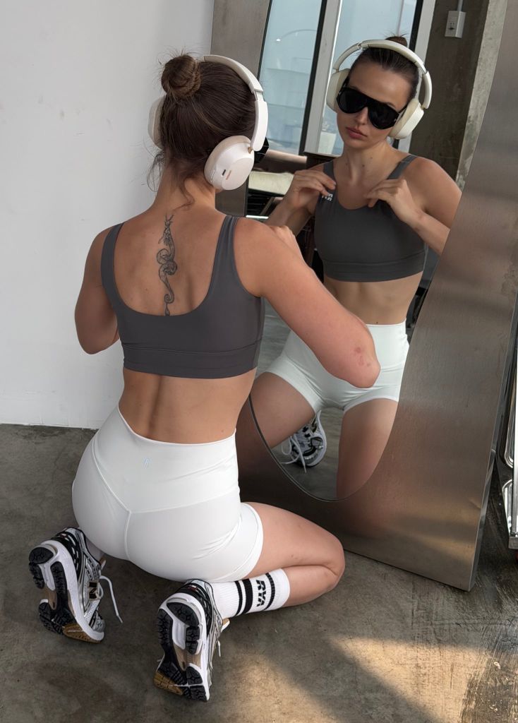 Quần SHORT BIKER Creamy White