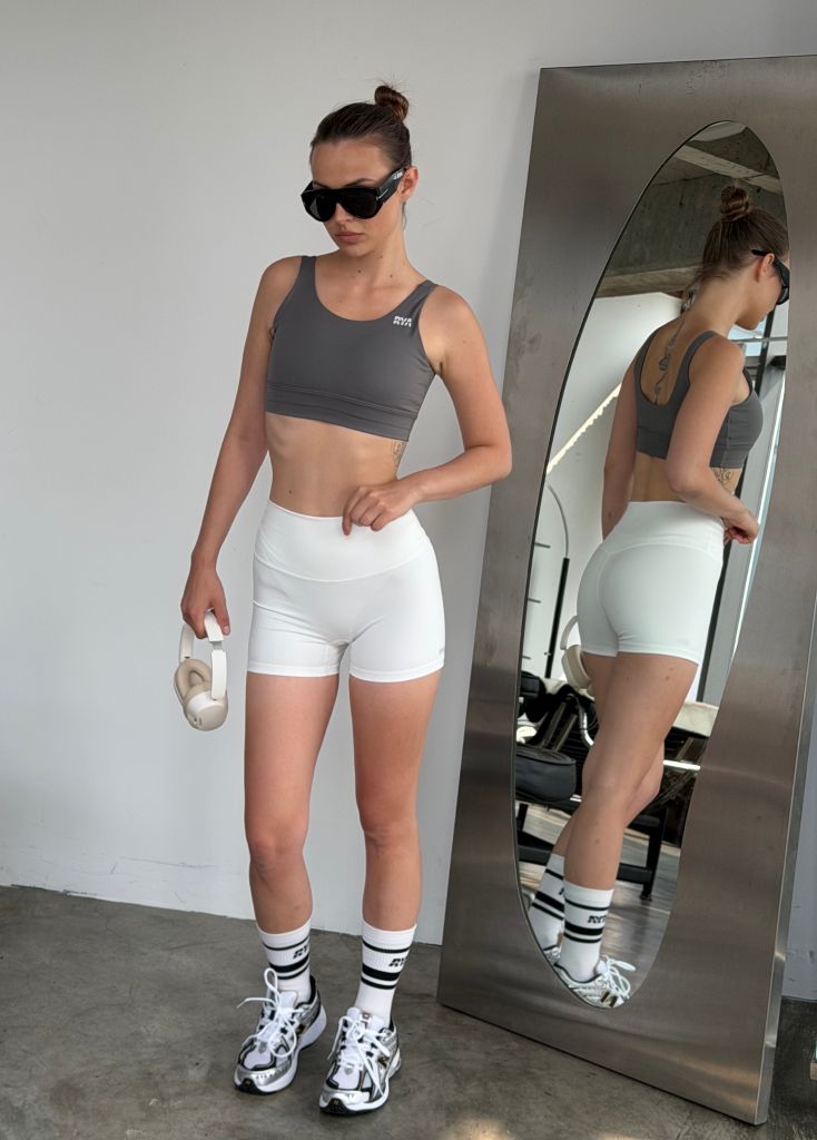 Quần SHORT BIKER Creamy White