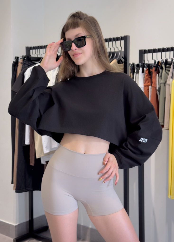 Áo thun YOLO CROPPED TEE Black
