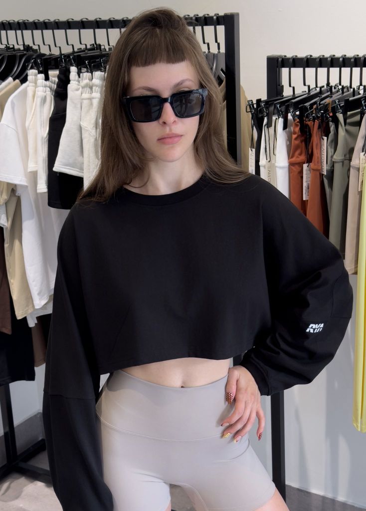 Áo thun YOLO CROPPED TEE Black
