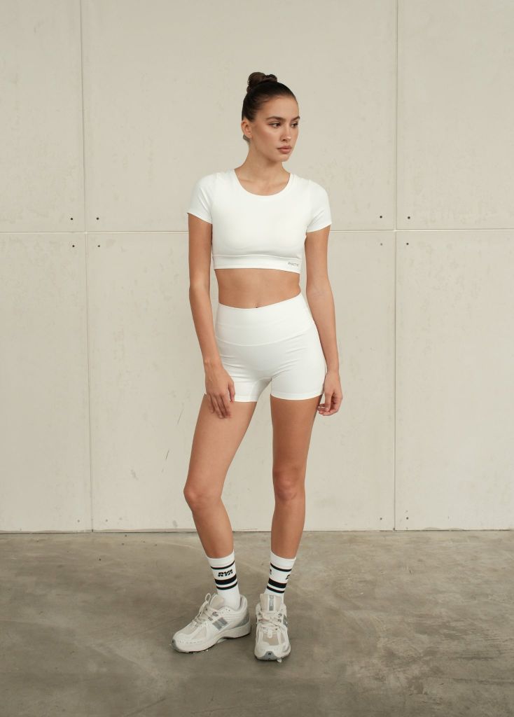 Quần SHORT BIKER Creamy White